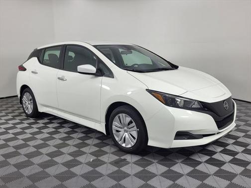 2025 Nissan Leaf S