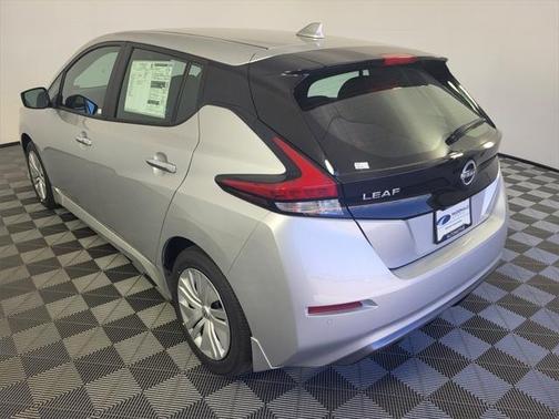 2025 Nissan Leaf S
