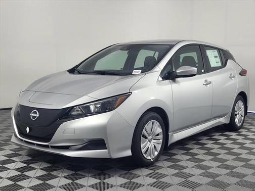 2025 Nissan Leaf S