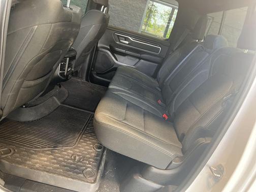 Bright White Clearcoat 2021 RAM 1500 Big Horn/Lone Star