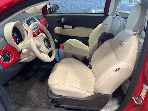 2017 FIAT 500 Lounge