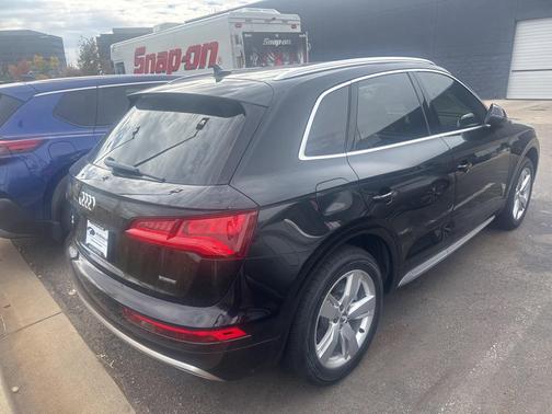 2019 Audi Q5 2.0T Premium Plus