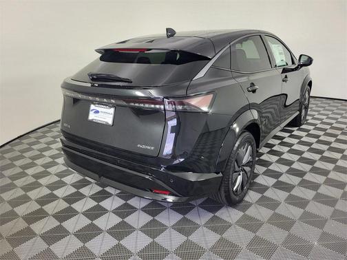 2025 Nissan ARIYA EVOLVE+