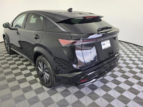 2025 Nissan ARIYA EVOLVE+