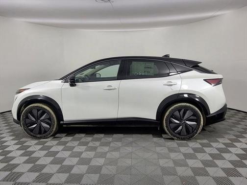 2025 Nissan ARIYA PLATINUM+