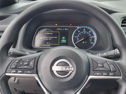 2025 Nissan Leaf S