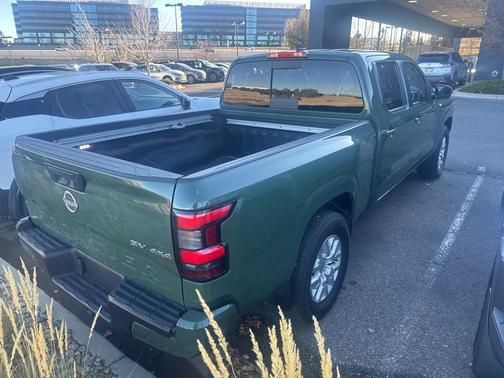 2024 Nissan Frontier SV