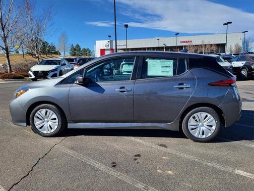 2025 Nissan Leaf S