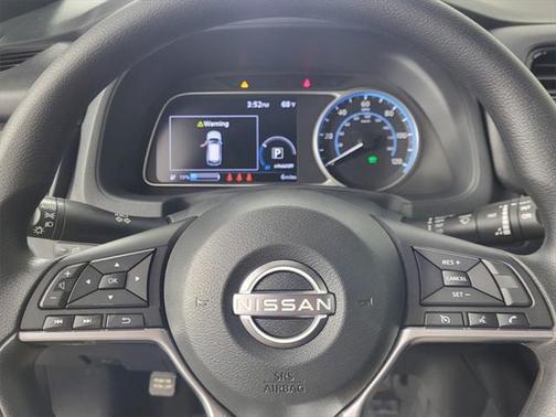 2025 Nissan Leaf S