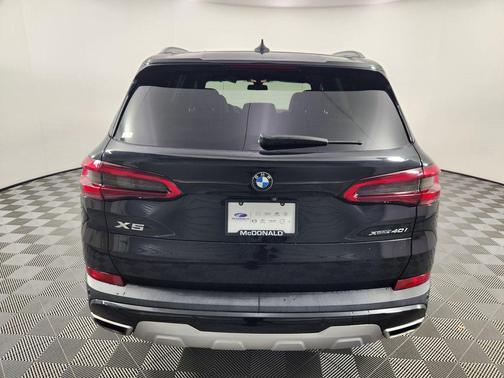 Black Sapphire Metallic 2019 BMW X5 xDrive40i