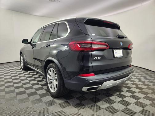 Black Sapphire Metallic 2019 BMW X5 xDrive40i