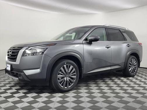2025 Nissan Pathfinder SL 4WD