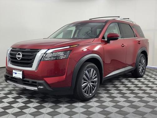 2025 Nissan Pathfinder SL 4WD
