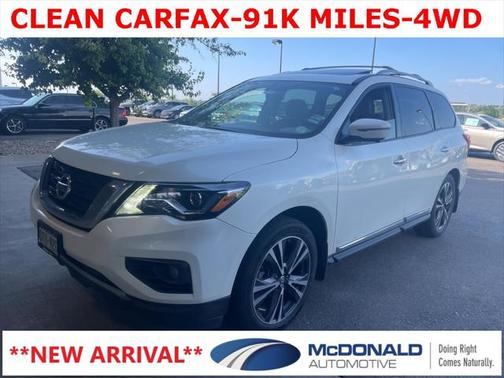 2017 Nissan Pathfinder Platinum