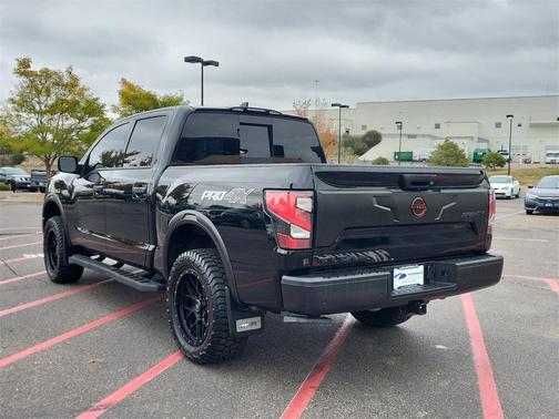 2024 Nissan Titan PRO-4X