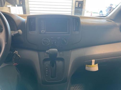2020 Nissan NV200 SV