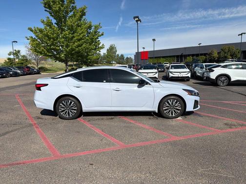Gray Sky Pearl 2024 Nissan Altima SR Intelligent AWD