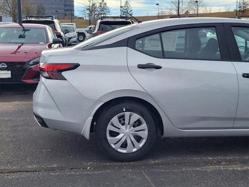 2025 Nissan Versa 1.6 S