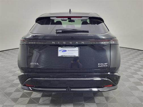 2025 Nissan ARIYA EVOLVE+