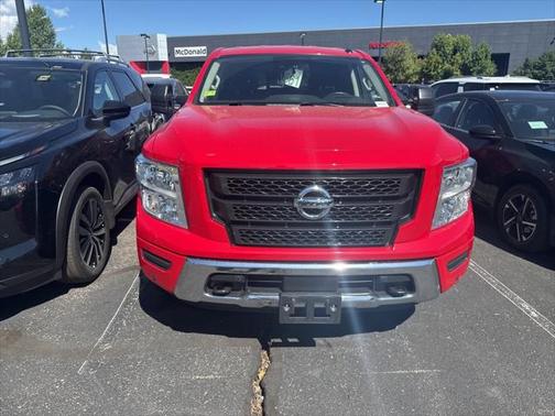 2021 Nissan Titan SV