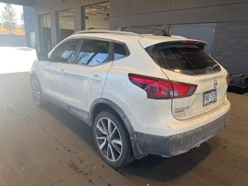 2017 Nissan Rogue Sport SL