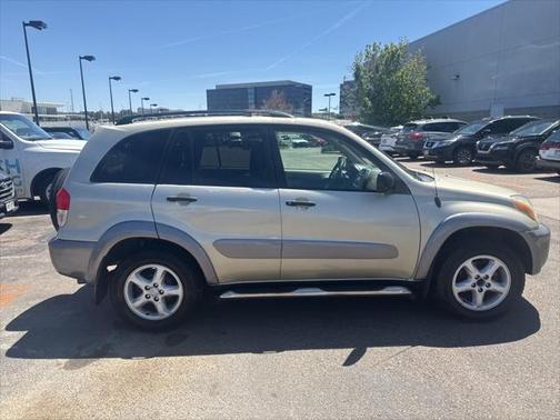 2002 Toyota RAV4 Base