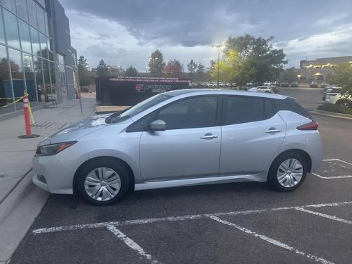 2025 Nissan Leaf S