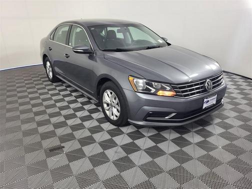 2016 Volkswagen Passat 1.8T S