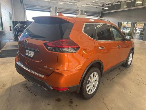 2018 Nissan Rogue SV