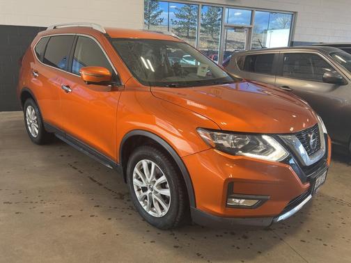 2018 Nissan Rogue SV