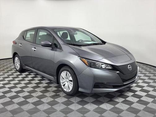 2025 Nissan Leaf S