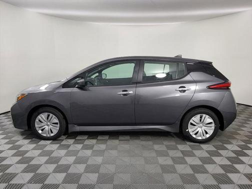 2025 Nissan Leaf S