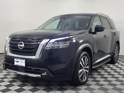 2022 Nissan Pathfinder Platinum 4WD