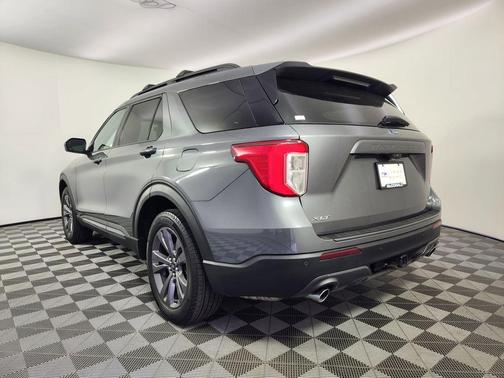 Carbonized Gray Metallic 2023 Ford Explorer XLT