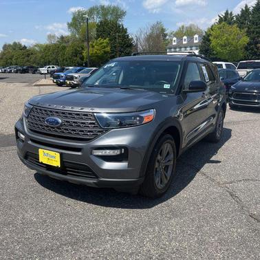 Carbonized Gray Metallic 2023 Ford Explorer XLT
