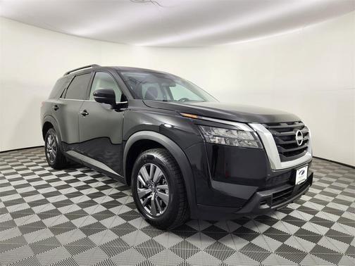 2024 Nissan Pathfinder SV 4WD