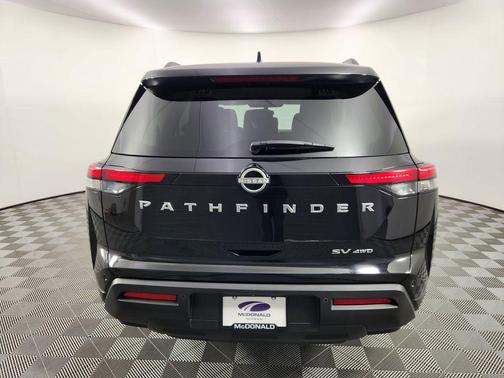 2024 Nissan Pathfinder SV 4WD