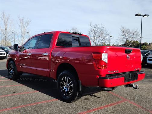 2020 Nissan Titan SV