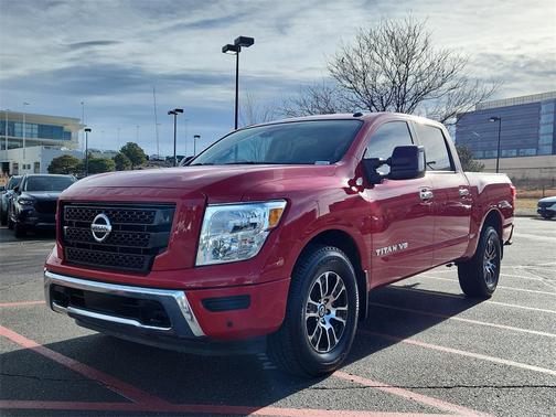 2020 Nissan Titan SV