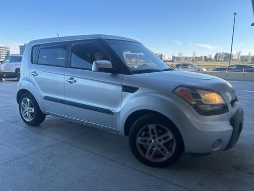 2011 Kia Soul +