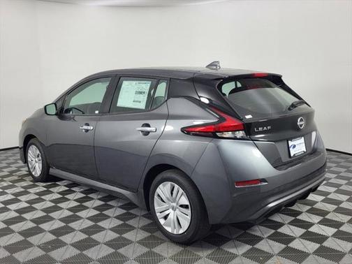2025 Nissan Leaf S