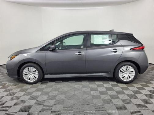 2025 Nissan Leaf S