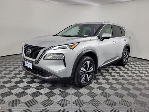 2022 Nissan Rogue SL