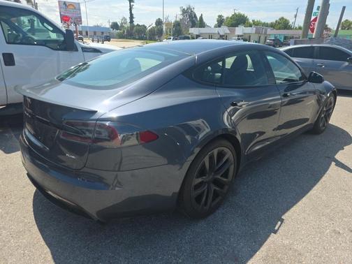 Midnight Silver Metallic 2021 Tesla Model S Plaid