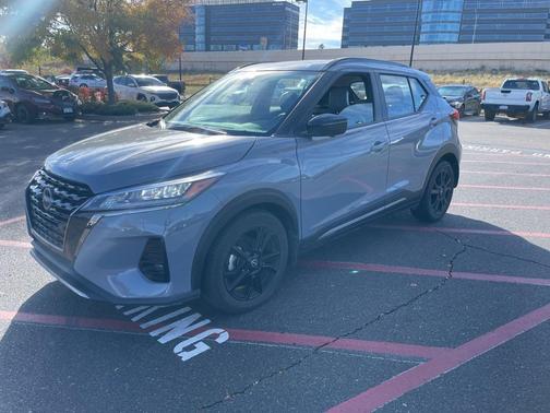 2024 Nissan Kicks SR