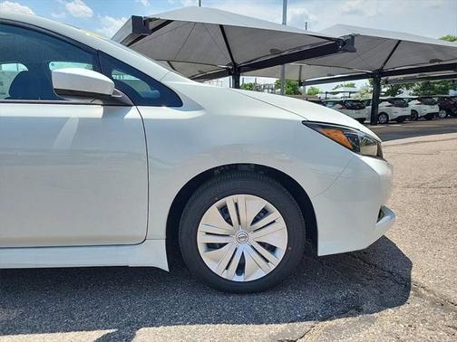 2025 Nissan Leaf S