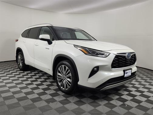 2021 Toyota Highlander Hybrid Platinum