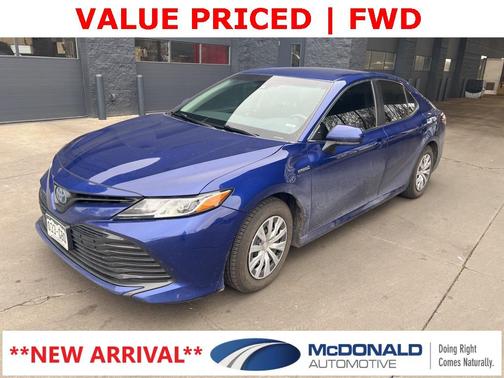 2018 Toyota Camry Hybrid LE