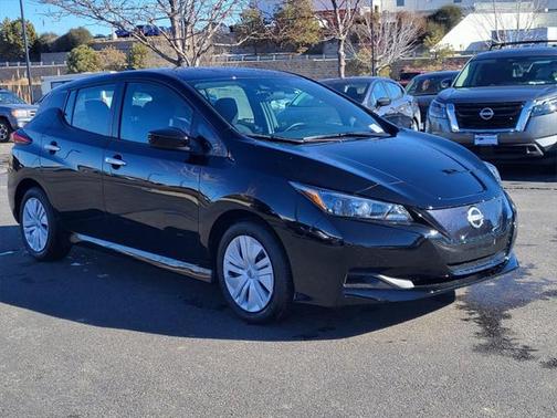 2025 Nissan Leaf S
