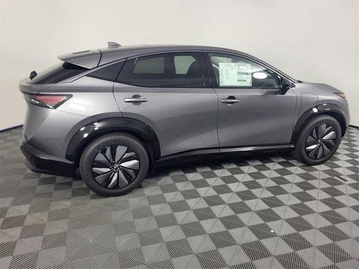 2025 Nissan ARIYA EVOLVE+